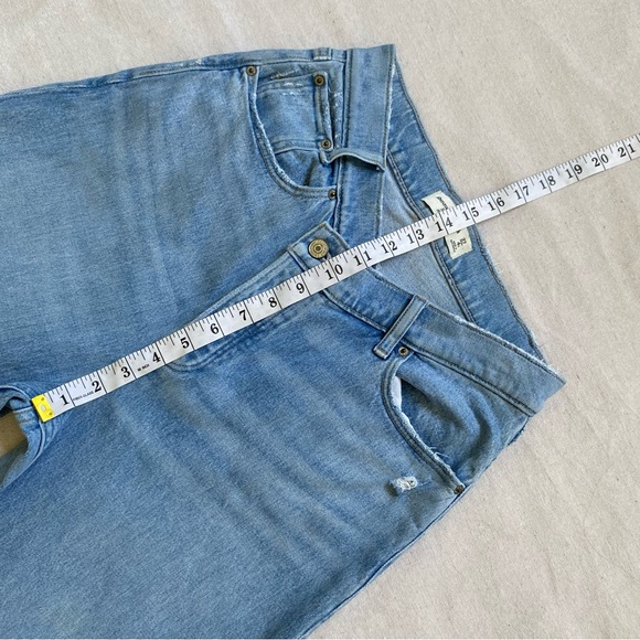 Abercrombie & Fitch The Dad High Rise Curve Love Jeans - Picture 9 of 15